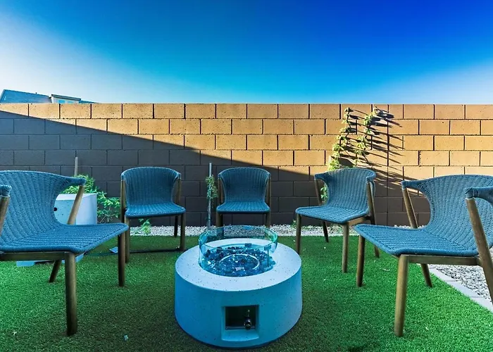 Vakantiehuis Oasis With Private Yard, Pool And Firepit