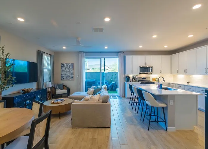 Oasis With Private Yard, Pool And Firepit * Phoenix