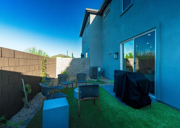 Vakantiehuis Oasis With Private Yard, Pool And Firepit