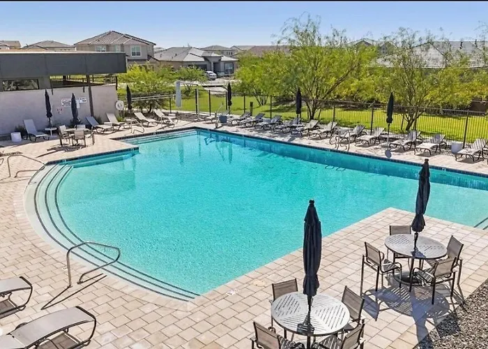 Oasis With Private Yard, Pool And Firepit Phoenix